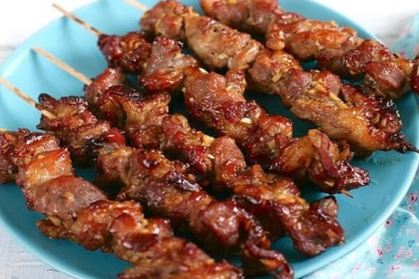 Thịt lợn nướng mắc khén hạt dổi thơm lừng